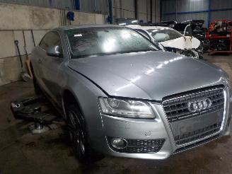 Audi A5 A5 (8T3) Coupé 2.7 TDI V6 24V (CAMA) [140kW]  (06-2007/03-2012) picture 2