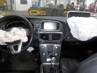 Volvo V-40 V40 (MV) Hatchback 5-drs 1.6 T3 GTDi 16V (B4164T3(Euro 5)) [110kW]  (0=
3-2012/12-2016) picture 5