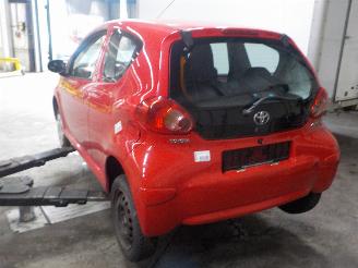 Toyota Aygo Aygo (B10) Hatchback 1.0 12V VVT-i (1KR-FE) [50kW]  (07-2005/05-2014) picture 4