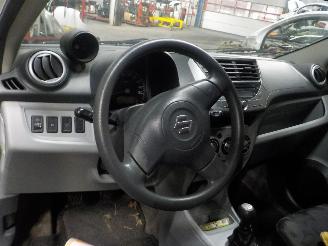 Suzuki Alto Alto (GF) Hatchback 5-drs 1.0 12V (K10B) [50kW]  (01-2009/...) picture 5