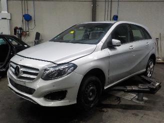 demontáž osobní automobily Mercedes B-klasse B (W246) Hatchback 1.5 B-180 CDI 16V (OM607.951) [80kW]  (02-2013/...)= 2015
