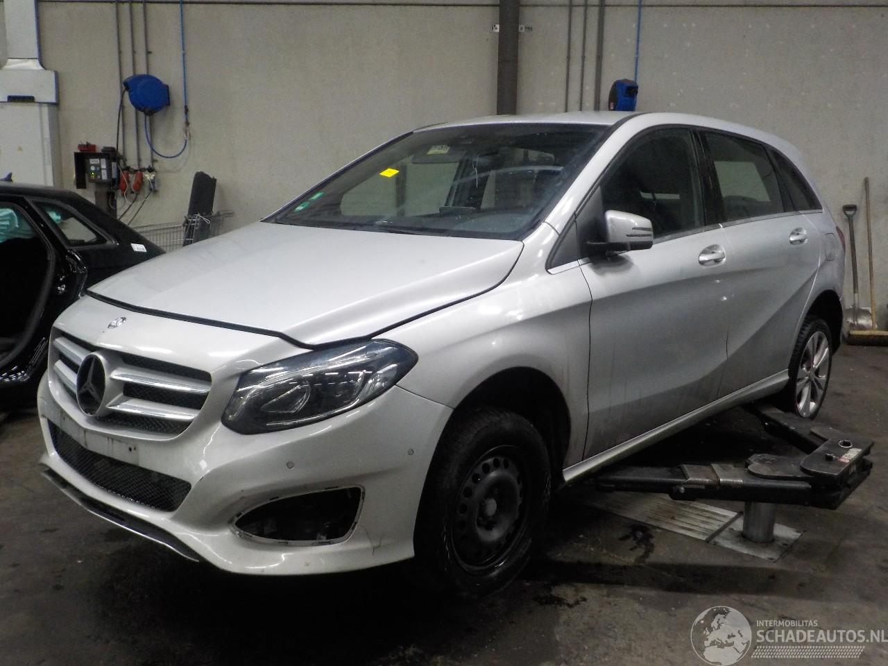 Mercedes B-klasse B (W246) Hatchback 1.5 B-180 CDI 16V (OM607.951) [80kW]  (02-2013/...)=