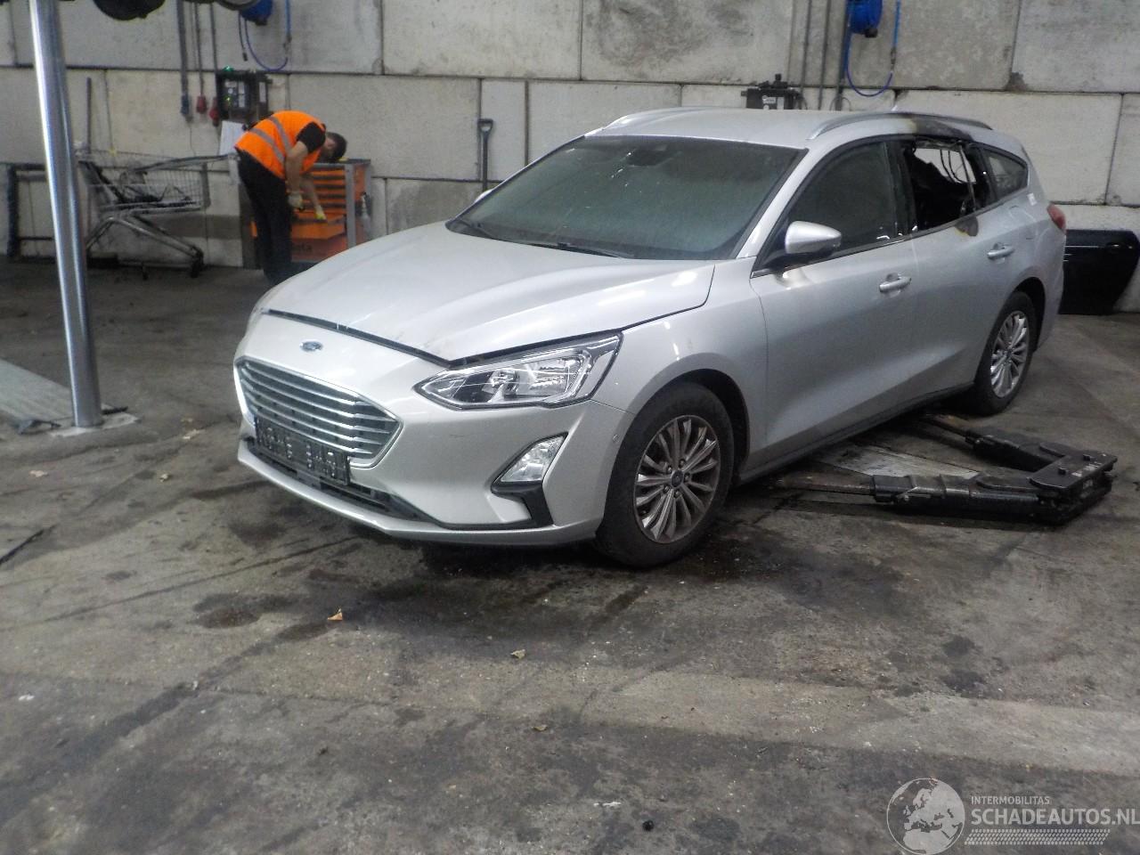 Ford Focus Focus 4 Wagon Combi 1.0 Ti-VCT EcoBoost 12V 125 (B7DA) [92kW]  (09-201=
8/12-2025)