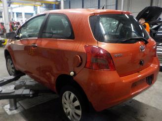 Toyota Yaris Yaris II (P9) Hatchback 1.3 16V VVT-i (2SZFE) [64kW]  (08-2005/11-2010=
) picture 4