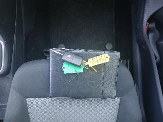 Volkswagen Polo Polo V (6R) Hatchback 1.2 TDI 12V BlueMotion (CFWA(Euro 5)) [55kW]  (1=
0-2009/05-2014) picture 18