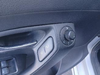 Volkswagen Polo Polo V (6R) Hatchback 1.2 TDI 12V BlueMotion (CFWA(Euro 5)) [55kW]  (1=
0-2009/05-2014) picture 12