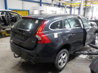 Volvo V-60 V60 I (FW/GW) Combi 2.0 D4 16V (D4204T5(Euro 6)) [133kW]  (10-2013/12-=
2015) picture 3