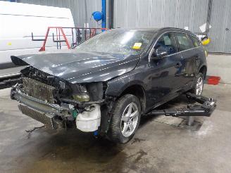 demontáž osobní automobily Volvo V-60 V60 I (FW/GW) Combi 2.0 D4 16V (D4204T5(Euro 6)) [133kW]  (10-2013/12-=
2015) 2015