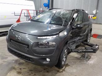 demontáž osobní automobily Citroën C4 C4 Cactus (0B/0P) Hatchback 5-drs 1.2 PureTech 82 12V (EB2F(HMZ)) [60k=
W]  (09-2014/...) 2015