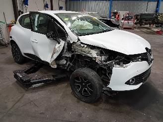 Renault Clio Clio IV (5R) Hatchback 5-drs 0.9 Energy TCE 90 12V (H4B-400(H4B-A4)) [=
66kW]  (11-2012/08-2021) picture 2