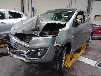 demontáž osobní automobily Mitsubishi Space-star Space Star (A0) Hatchback 1.0 12V (3A90(Euro 5)) [52kW]  (05-2012/...)= 2017