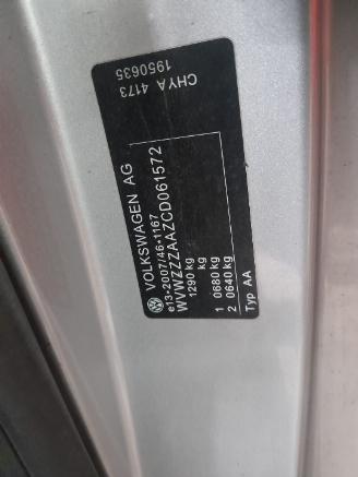 Volkswagen Up! Up! (121) Hatchback 1.0 12V 60 (CHYE) [44kW]  (08-2011/08-2020) picture 6