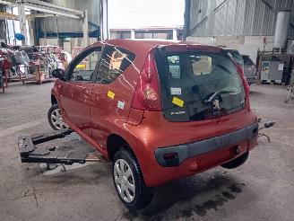 Peugeot 107 107 Hatchback 1.0 12V (384F(1KR)) [50kW]  (06-2005/05-2014) picture 4