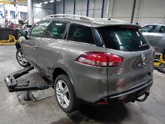 Renault Clio Clio IV Estate/Grandtour (7R) Combi 5-drs 1.5 Energy dCi 90 FAP (K9K-6=
08(K9K-B6)) [66kW]  (11-2012/08-2021) picture 4