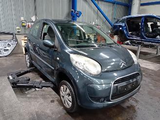 Citroën C1 C1 Hatchback 1.0 12V (1KR-FE(CFB)) [50kW]  (06-2005/09-2014) picture 2