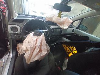 Toyota Yaris Yaris III (P13) Hatchback 1.5 16V Hybrid (1NZ-FXE) [74kW]  (03-2012/09=
-2020) picture 5