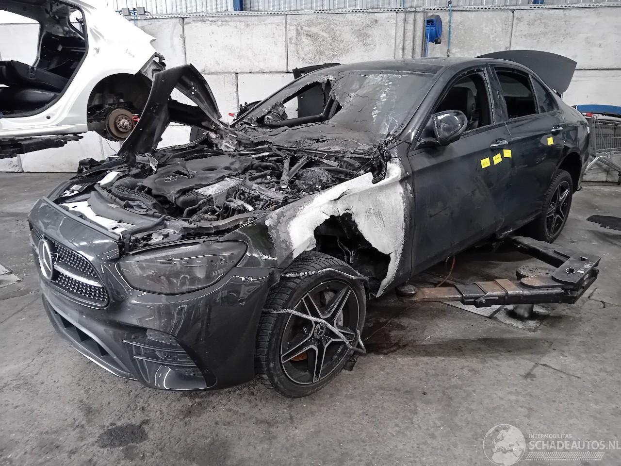 Mercedes E-klasse E (W213) Sedan E-300 e 2.0 Turbo 16V (M274.920) [235kW]  (11-2018/10-2=
023)