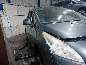 Peugeot 3008 3008 I (0U/HU) MPV 1.6 VTI 16V (EP6C(5FS)) [88kW]  (06-2009/08-2016) picture 2