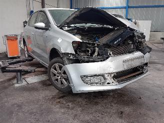 Volkswagen Polo Polo V (6R) Hatchback 1.2 TDI 12V BlueMotion (CFWA(Euro 5)) [55kW]  (1=
0-2009/05-2014) picture 2