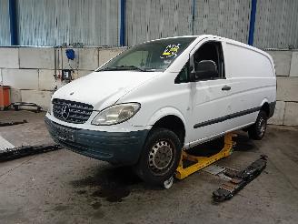 Vrakbiler auto Mercedes Vito Vito (639.6) Van 2.2 111 CDI 16V (OM646.982) [85kW]  (07-2007/08-2010)= 2009