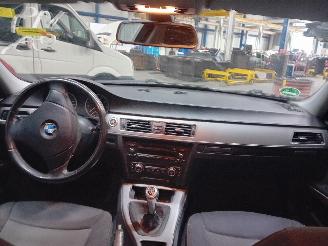 BMW 3-serie 3 serie (E90) Sedan 318i 16V (N46-B20B) [95kW]  (09-2005/03-2007) picture 5