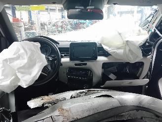 Suzuki Ignis Ignis (MF) Hatchback 5-drs 1.2 Dual Jet 16V (K12C) [66kW]  (10-2016/..=
=2E) picture 5