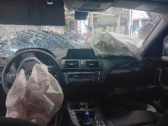 BMW 1-serie 1 serie (F20) Hatchback 5-drs 114i 1.6 16V (N13-B16A) [75kW]  (07-2012=
/02-2015) picture 5