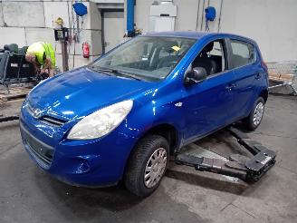 demontáž osobní automobily Hyundai I-20 i20 Hatchback 1.2i 16V (G4LA) [57kW]  (09-2008/12-2012) 2010