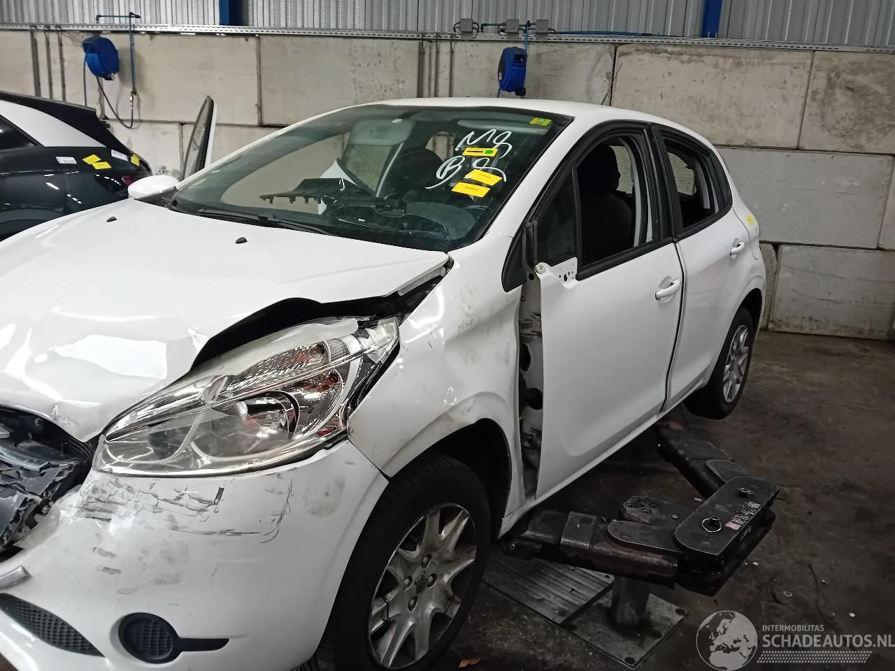 Peugeot 208 208 I (CA/CC/CK/CL) Hatchback 1.4 HDi (DV4C(8HP)) [50kW]  (03-2012/12-=
2019)