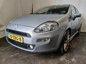 krockskadad bil auto Fiat Punto Punto III (199) Hatchback 0.9 TwinAir (312.A.2000) [63kW]  (03-2012/..=
=2E) 2013/2