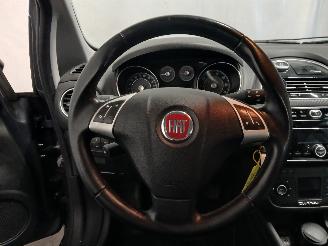 Fiat Punto Punto III (199) Hatchback 0.9 TwinAir (312.A.2000) [63kW]  (03-2012/..=
=2E) picture 19