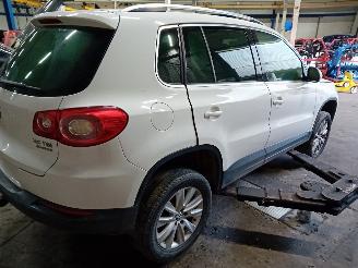 Volkswagen Tiguan Tiguan (5N1/2) SUV 2.0 TSI 16V 4Motion (CCZA(Euro 5)) [147kW]  (09-200=
7/07-2018) picture 3