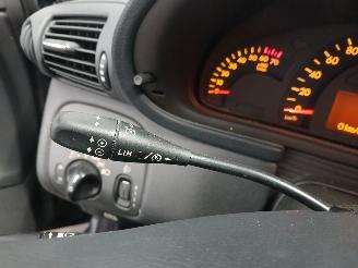 Mercedes C-klasse C Combi (S203) Combi 1.8 C-180K 16V (M271.946) [105kW]  (05-2002/08-20=
07) picture 14