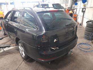 Skoda Octavia Octavia Combi (1Z5) Combi 5-drs 2.0 Turbo FSI 16V RS (BWA) [147kW]  (1=
0-2005/02-2013) picture 4