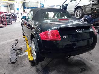 Audi TT TT Roadster (8N9) Cabrio 1.8 20V Turbo (AUQ) [132kW]  (10-1999/02-2007=
) picture 3