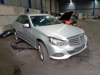 Mercedes E-klasse E (W212) Sedan E-200 CDI 16V BlueEfficiency (OM651.925) [100kW]  (01-2=
009/...) picture 2