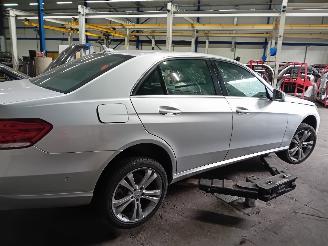 Mercedes E-klasse E (W212) Sedan E-200 CDI 16V BlueEfficiency (OM651.925) [100kW]  (01-2=
009/...) picture 3