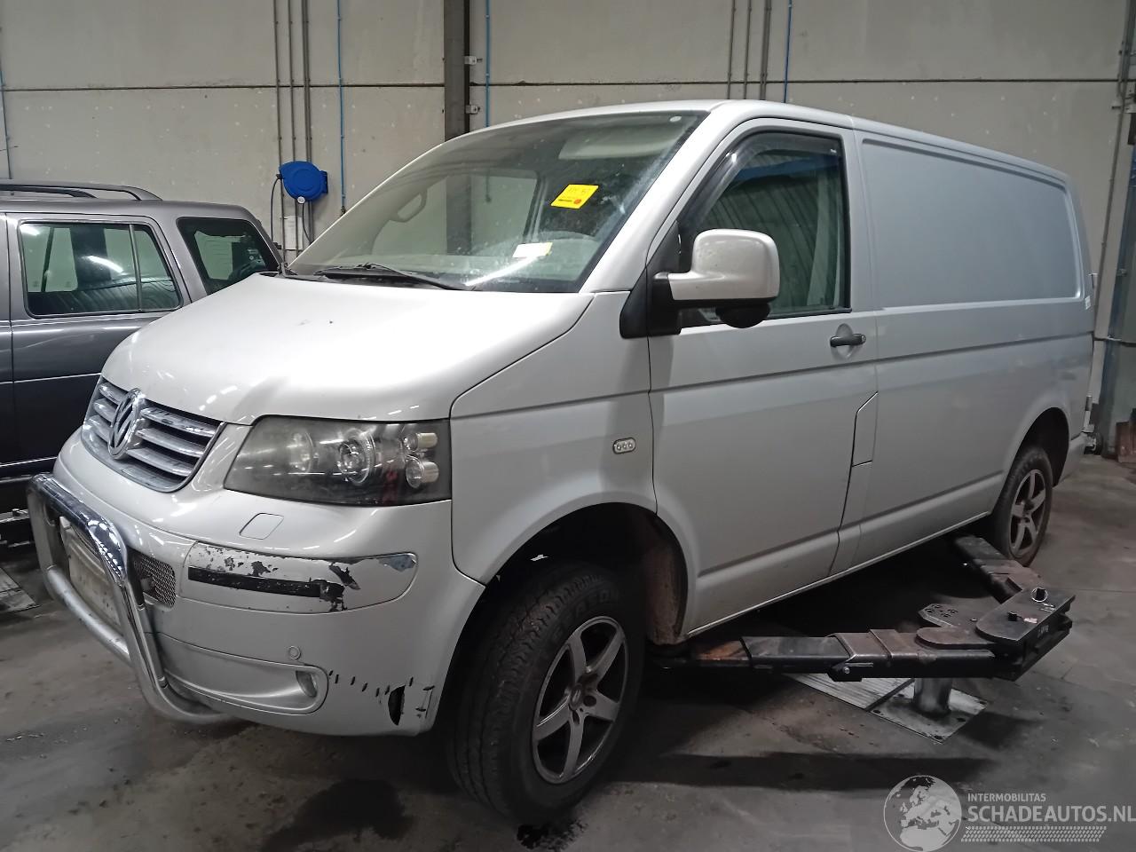 Volkswagen Transporter Transporter T5 Van 2.5 TDi (BNZ) [96kW]  (04-2003/11-2009)