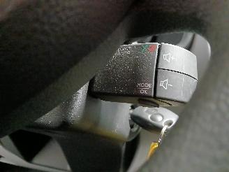 Dacia Logan Logan MCV II/Sandero Wagon (7S) Combi 0.9 TCE 12V (H4B-400(H4B-A4)) [6=
6kW]  (02-2013/...) picture 16