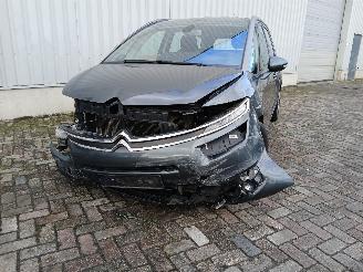 škoda osobní automobily Citroën C4 C4 Grand Picasso (3A) MPV 1.2 12V PureTech 130 (EB2DTS(HNY)) [96kW]  (=
04-2014/03-2018) 2015/9