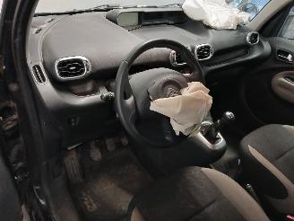 Citroën C3 C3 Picasso (SH) MPV 1.6 16V VTI 120 (EP6(5FW)) [88kW]  (02-2009/10-201=
7) picture 11