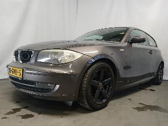 BMW 1-serie 1 serie (E81) Hatchback 3-drs 116i 1.6 16V (N43-B16A) [90kW]  (03-2007=
/12-2011) picture 3