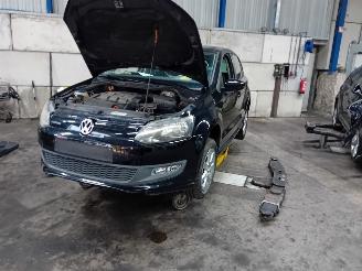 rozbiórka samochody osobowe Volkswagen Polo Polo V (6R) Hatchback 1.2 TDI 12V BlueMotion (CFWA(Euro 5)) [55kW]  (1=
0-2009/05-2014) 2010