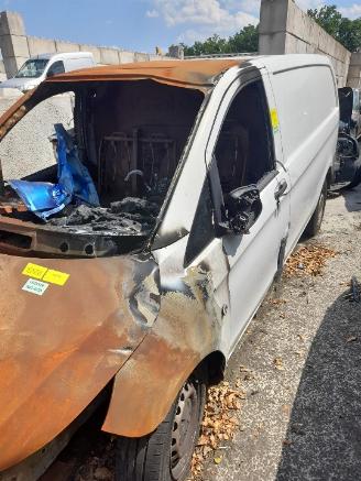 Coche siniestrado Mercedes 146 eVito (447.6) Van 41 kWh (EM780.701) [85kW]  (03-2019/...) 2019