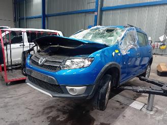 demontáž osobní automobily Dacia Sandero Sandero II Hatchback 0.9 TCE 12V (H4B-A400(Euro 5)) [66kW]  (10-2012/.=
=2E.) 2015