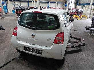 Renault Twingo Twingo II (CN) Hatchback 3-drs 1.2 16V (D4F-764(D4F-E7)) [55kW]  (03-2=
007/09-2014) picture 3