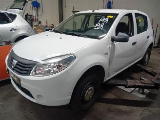 demontáž osobní automobily Dacia Sandero Sandero I (BS) Hatchback 1.2 16V (D4F-732(D4F-F7)) [55kW]  (11-2008/12=
-2012) 2011