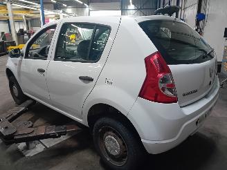 Dacia Sandero Sandero I (BS) Hatchback 1.2 16V (D4F-732(D4F-F7)) [55kW]  (11-2008/12=
-2012) picture 4