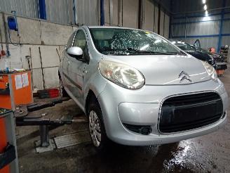 Citroën C1 C1 Hatchback 1.0 12V (384F(CFA)) [50kW]  (06-2005/09-2014) picture 2