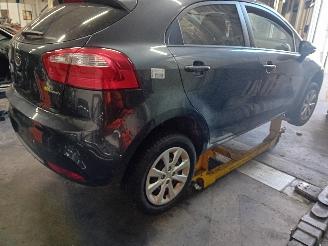 Kia Rio Rio III (UB) Hatchback 1.1 CRDi VGT 12V (D3FA) [55kW]  (09-2011/12-201=
7) picture 3